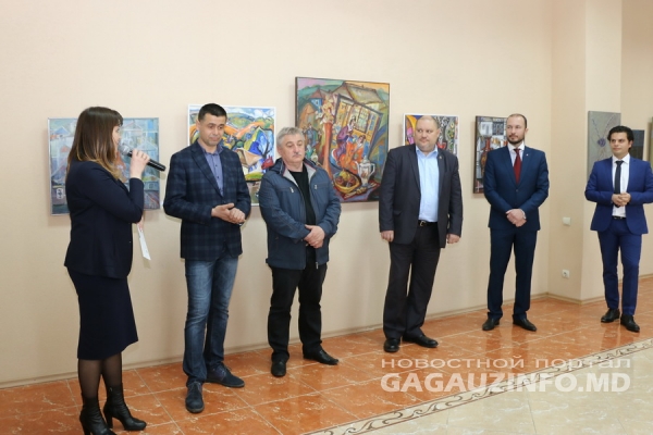 В рамках старта программы GAMCON в Комрате состоялось открытие выставки картин молдавских художников